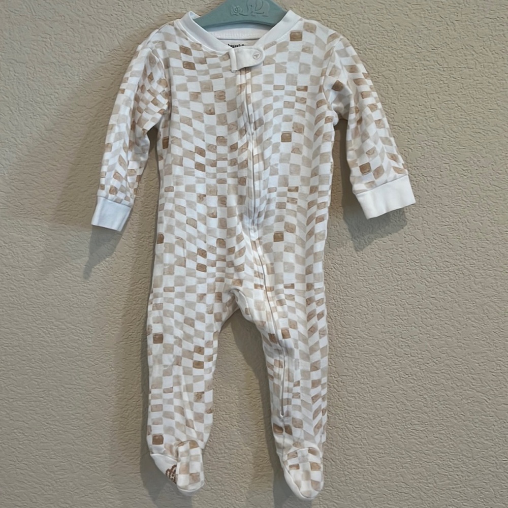 Burt’s Bees 6-9 months organic cotton sleeper checkered neutral minimalist